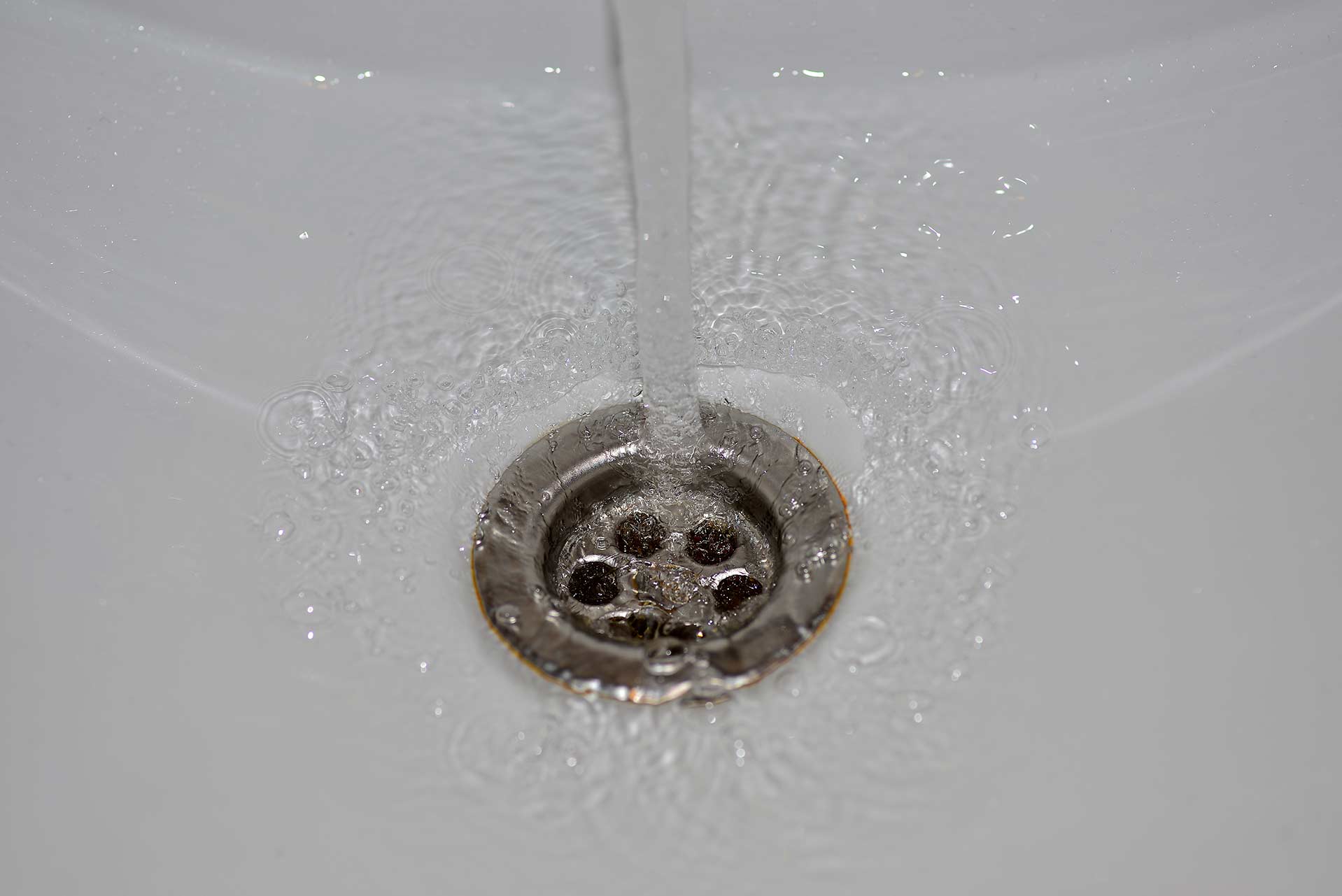 A2B Drains provides services to unblock blocked sinks and drains for properties in Coulsdon.